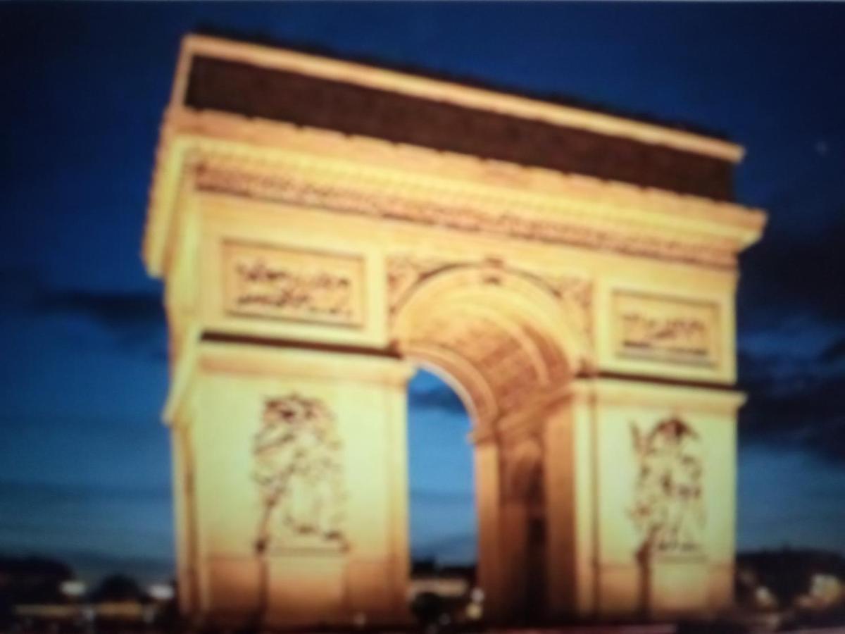 ++++ Chambre Privee Chez L Habitant Arc De Triomphe / Private Room Arc De Triomphe ++++ パリ エクステリア 写真